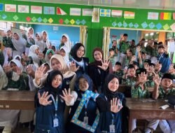 Tanamkan Budaya Saling Menghargai, KKN UIN Walisongo Edukasi 50 Siswa MI Muabbidin tentang Bahaya Bullying