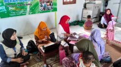 72 Balita Jalani Pemeriksaan Tumbuh Kembang, Kader Posyandu Mekar Mukti 2 Dibantu Mahasiswa KKN MIT UIN Walingsongo