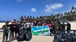 Aksi Nyata Peduli Lingkungan, OMK Santo Carlo Acutis Raja Ampat, Kumpulkan 40 Kantong Sampah di Pantai WTC