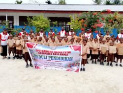DPC BMP Raja Ampat Dukung Sekolah Rakyat, Salurkan ATK untuk Pelajar SD YPK Maranatha Yensner