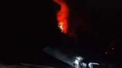 Kebakaran Hutan di Waisai, Api Mendekati Ruang Kelas dan Perumahan Guru SMK Negeri 2 Raja Ampat